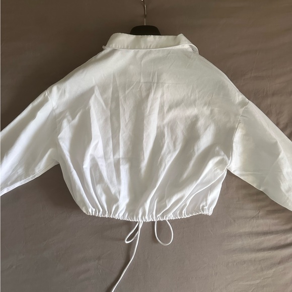 White tie up blouse - Picture 4 of 4